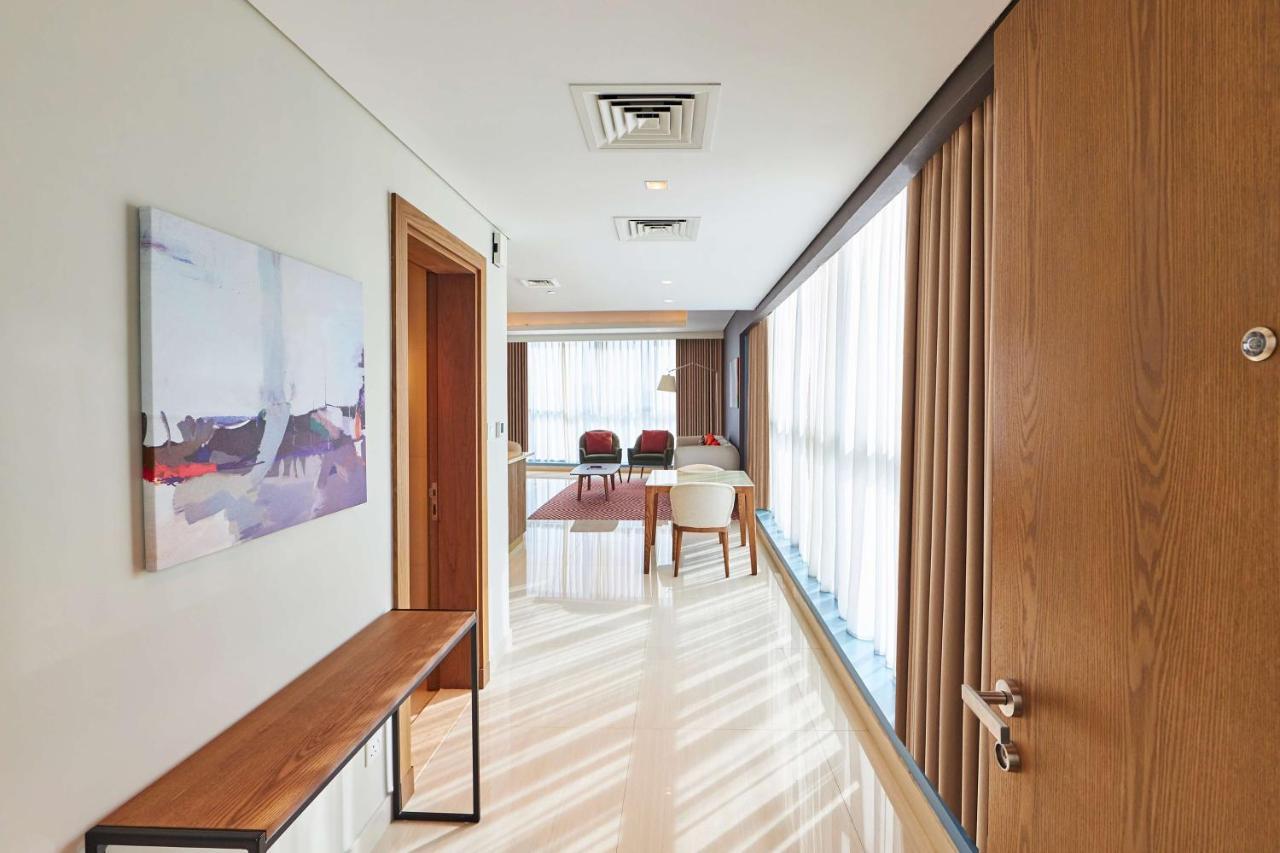 Radisson Blu Hotel Apartment Dubai Silicon Oasis Exterior photo
